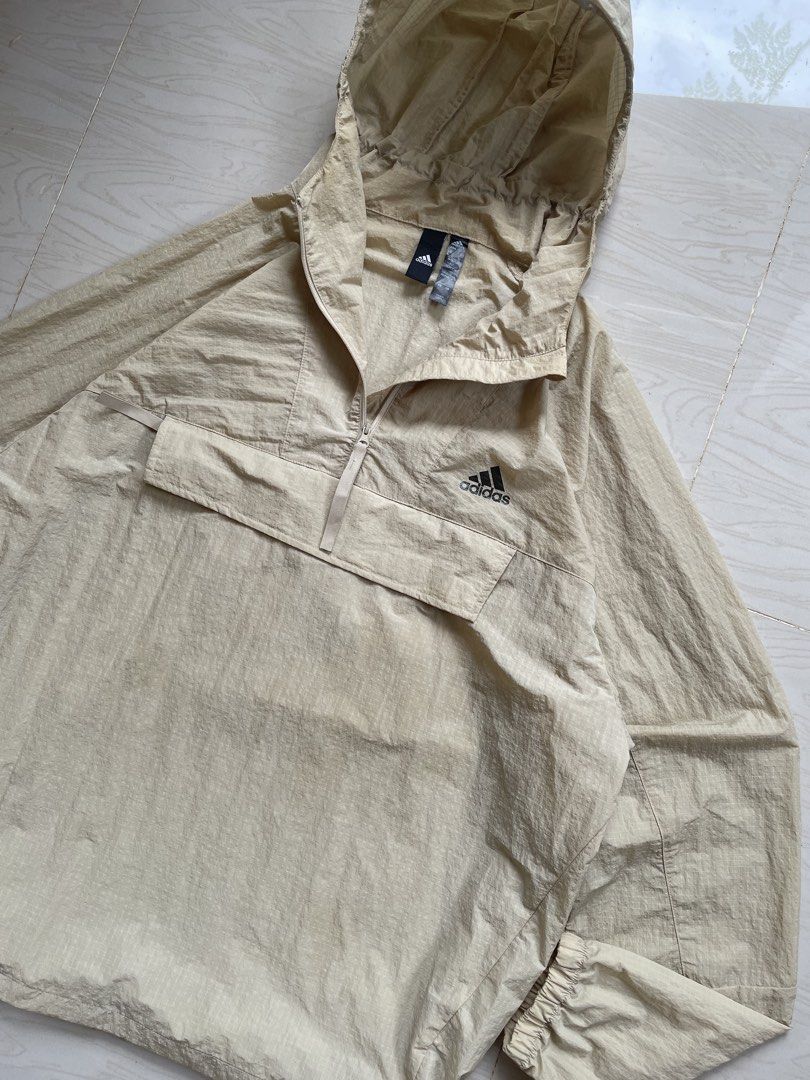 Adidas Beige Anorak PackableWindbreaker Jacket (Category: Coats, Jackets and Outerwear) located in Zamboanga. Submitted by guthens (Listing ID 1463650130, Image 3). Description: Condition- excellent Issue- stain Color rate- 9.7/10 W- 24 L- 28.