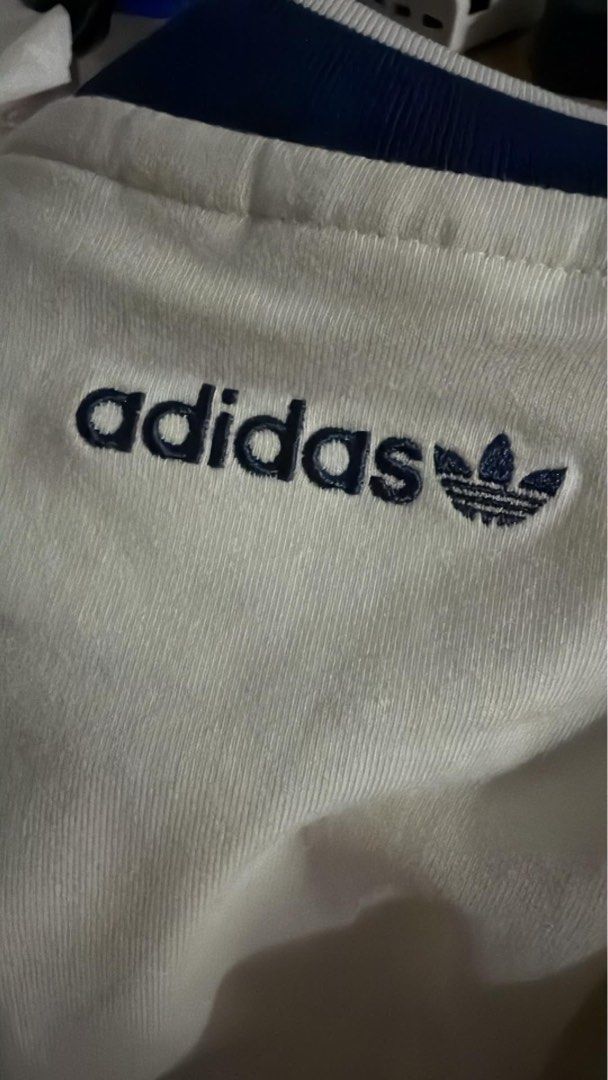 Adidas Cropped Top (Category: Shirts) located in Angeles City. Submitted by littlemissunflower (Listing ID 1463625133, Image 3). Description: Small to Medium.