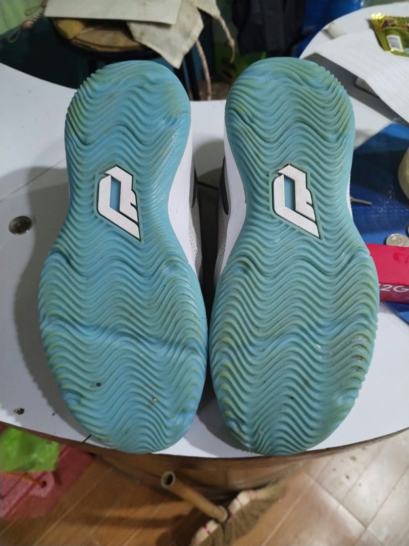 Adidas Damian Lillard (Category: Shoe inserts & accessories) located in Cebu City. Submitted by 19baldo73 (Listing ID 1463681753, Image 3). Description: Adidas Damian Lillard size 9.5 as new condition no issue.