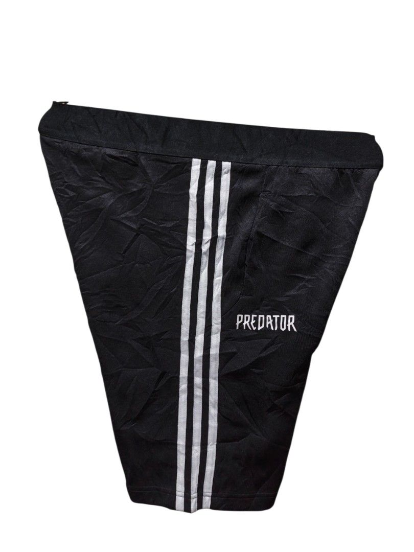 Adidas Predator Black Shorts with 3 Stripes (Category: Shorts) located in Maasim. Submitted by ukayganda25 (Listing ID 1463615382, Image 3). Description: - Black Adidas shorts - Features Predator logo - Classic three stripes on sides - Comfortable elastic waistband - Ideal for sports and casual wear -28-32 Waistline -19 length .