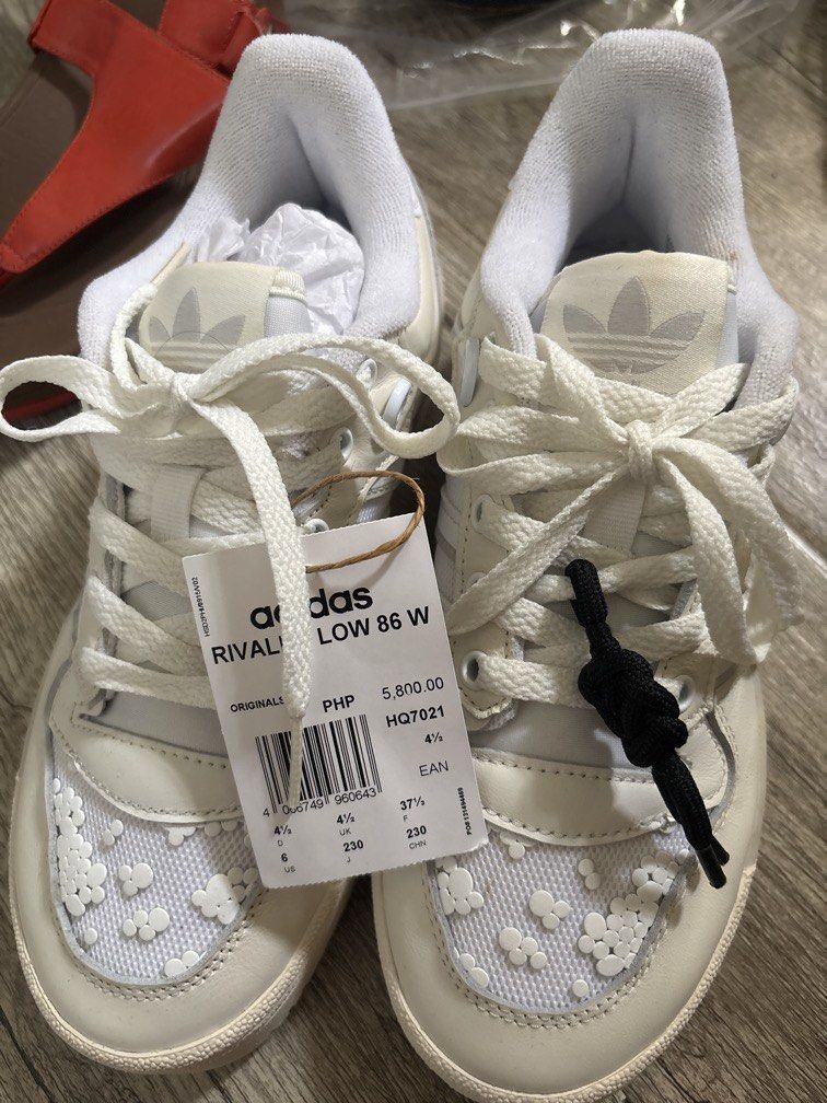 Original Adidas rivalry low 86 new (Category: Sneakers) located in Quezon City. Submitted by clothesloverph (Listing ID 1463591691, Image 1). Description: .