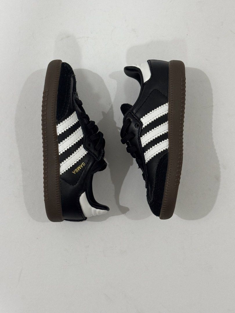 Adidas Samba OG EL I Kids (Category: Babies & Kids Fashion) located in Binan City. Submitted by shederam (Listing ID 1463612684, Image 1). Description: Adidas Samba OG EL I Kids | Php1900 Bought in Sole Academy PH Used Few Times only **Logo on the tongue peeled off** Size: US 5.5K | UK 5K | EU 21 | CN 120 15 CM - Tape Measured **Shipping Fee Not Included**.