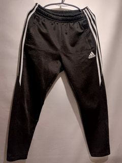 (Category: ) located in . Submitted by 3hunna_thrift (Listing ID 1463667061, Image 1). Description: .