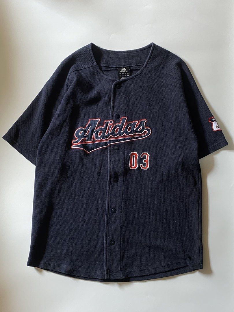 Adidas Vintage Mesh Baseball Jersey (Category: Formal Shirts) located in Manila. Submitted by finofindthisart (Listing ID 1463639514, Image 2). Description: Length 29 Width 22 Measured it by inches P850 Issue: N/A This is a pre-loved/thrifted items and may show minor signs of issue due to its vintage nature. Kindly manage expectations. No refunds or exchanges will be accepted. 📍Pasay City DM for inquiries..