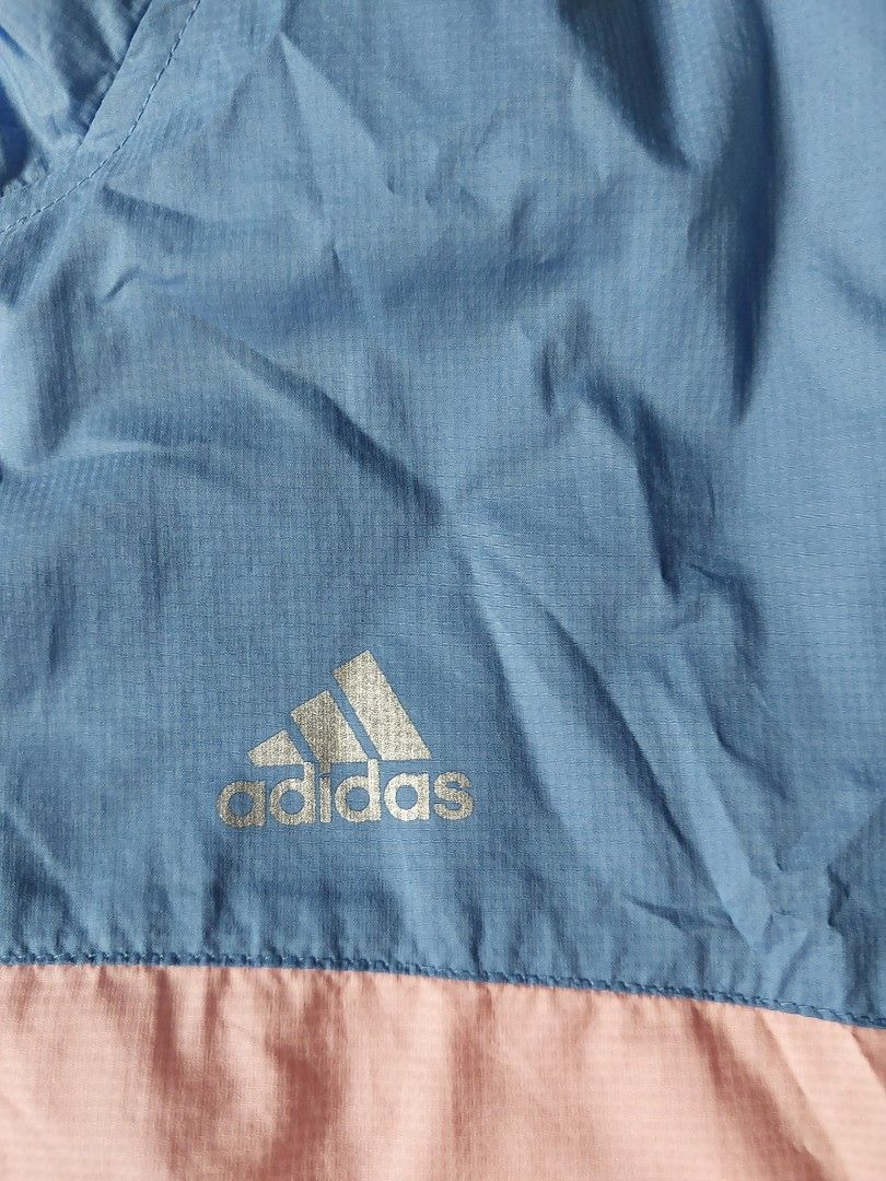 Adidas Windbreaker Jacket (Category: Coats, Jackets and Outerwear) located in Calasiao. Submitted by _annetastic_ (Listing ID 1463682840, Image 2). Description: 🔥 AUTHENTIC ADIDAS WINDBREAKER | PRELOVED | STYLISH & COMFY 🔥 🧥 Adidas windbreaker ✨ Simple, sporty, at classic na design 💨 Magaan at perfect pang-araw-araw 👟 Madaling i-match sa casual outfits 📦 Preloved pero maayos at well-kept 📏 Fits Small 💰 Sulit at abot-kayang price!.