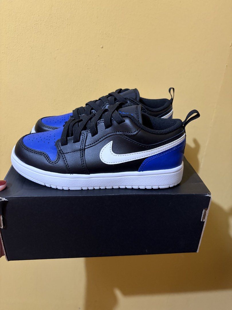 Air Jordan 1 Low Alt (PS) (Category: Babies & Kids Fashion) located in Valenzuela. Submitted by kyrhq (Listing ID 1463621534, Image 2). Description: Air Jordan 1 Low *Velcro Closure Color: Blue, Black Size: US 1.5Y.