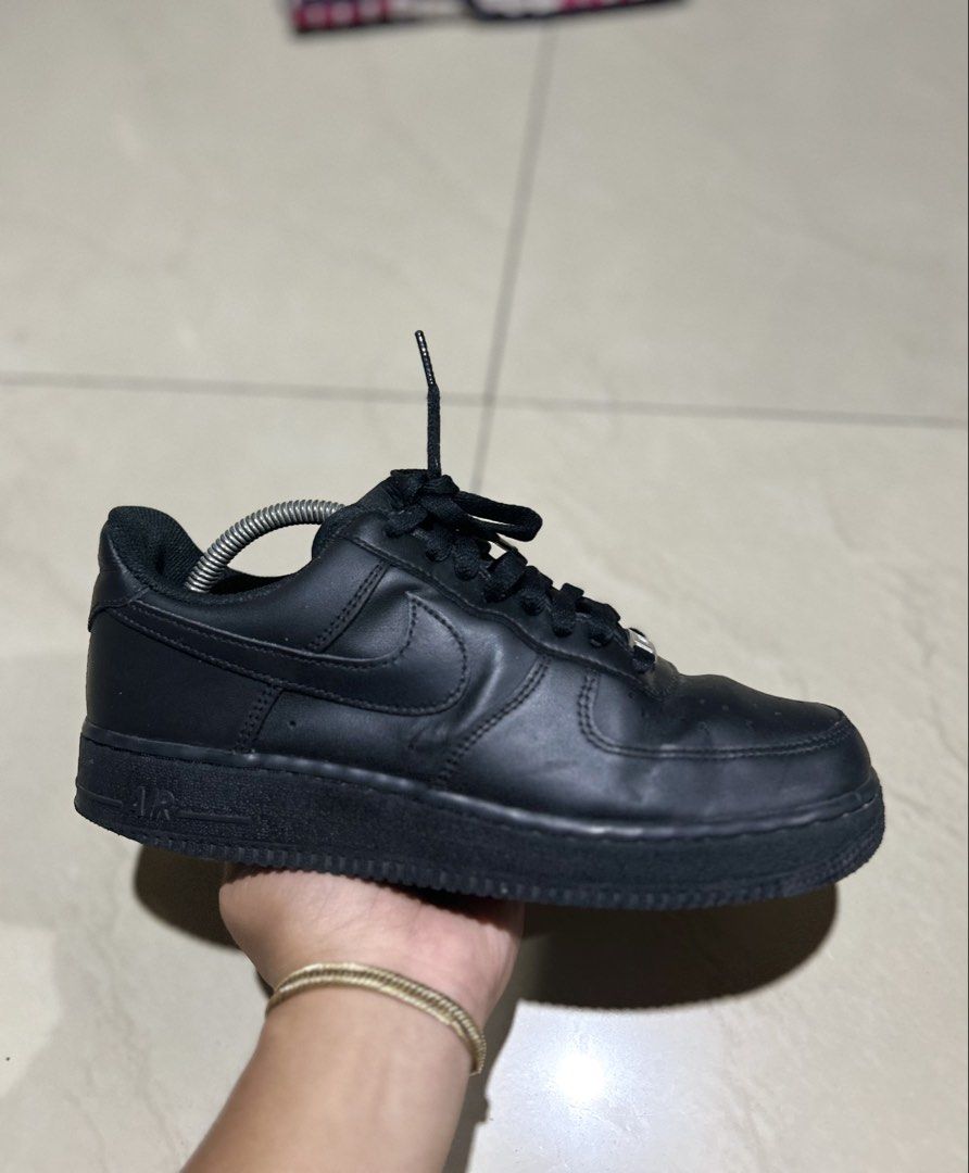 Airforce 1 (Category: Sneakers) located in Cebu City. Submitted by cyrilk1cks (Listing ID 1463611104, Image 1). Description: .
