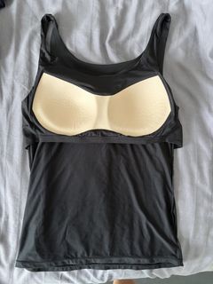 (Category: ) located in . Submitted by shopaholic_89 (Listing ID 1463583136, Image 1). Description: .