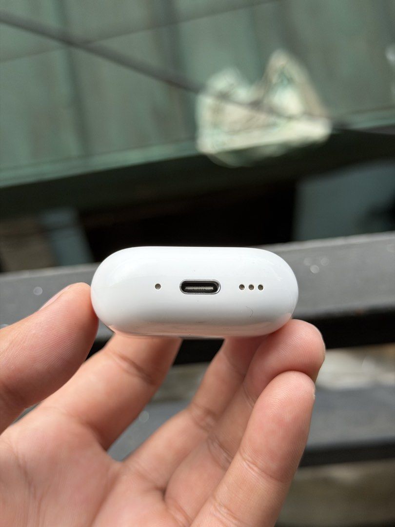 Airpods GEN 4 WITH ANC - CHARGING CASE ONLY! ( FIXED PRICE ) (Category: Earphones) located in Manila. Submitted by deyb. (Listing ID 1463668939, Image 3). Description: Airpods GEN 4 WITH ANC - CHARGING CASE ONLY! FIXED PRICE, PASS SA BELOW PRICE POSTED TAKE NOTE - FOR ORIGINAL ONLY! QC LOCATION - OPEN FOR SHIPPING .