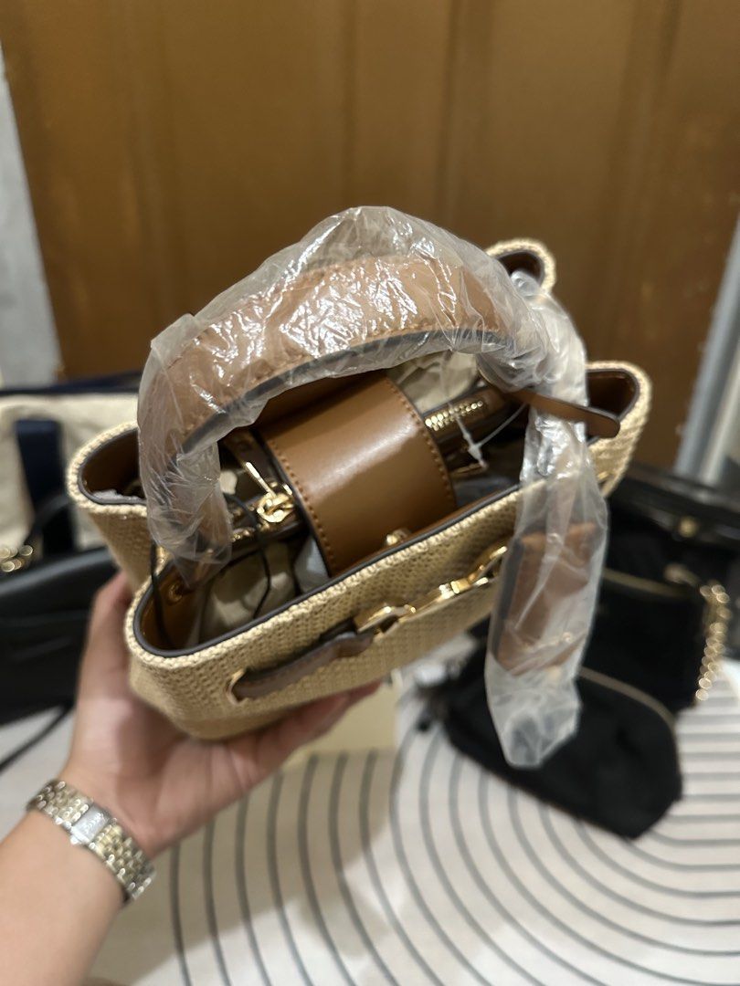 Aldo Marina Satchel Bag (Category: Cross-body Bags) located in Quezon City. Submitted by jillianbgln (Listing ID 1463645181, Image 3). Description: Aldo Marina Satchl Bag Brand new.