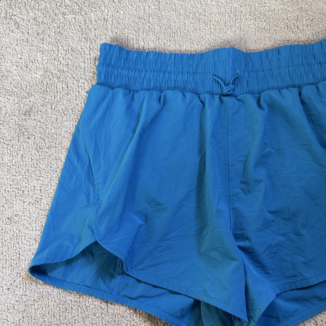 All in Motion Shorts (M) (Category: Activewear) located in Vigan. Submitted by chiyannav (Listing ID 1463704716, Image 2). Description: .