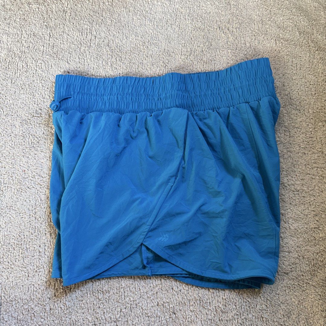 All in Motion Shorts (M) (Category: Activewear) located in Vigan. Submitted by chiyannav (Listing ID 1463704716, Image 3). Description: .