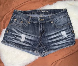 (Category: ) located in . Submitted by maureenn10 (Listing ID 1463574572, Image 1). Description: .