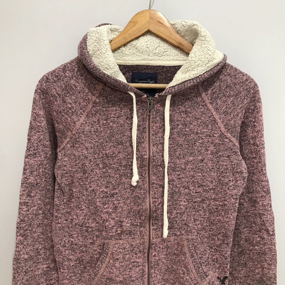 AMERICAN EAGLE OUTLITTERS Fleece Jacket (Category: Coats, Jackets and Outerwear) located in Cavite. Submitted by tanya.valentin (Listing ID 1463650333, Image 1). Description: .