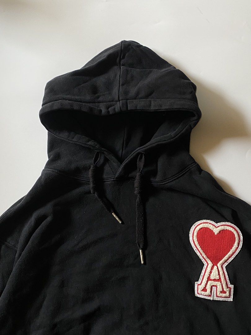 Ami Paris De Coeur Black Pullover Hoodie (Category: Coats, Jackets and Outerwear) located in Manila. Submitted by finofindthisart (Listing ID 1463639916, Image 3). Description: Length 25 Width 24 Measured it by inches P1499 Issue: N/A This is a pre-loved/thrifted items and may show minor signs of issue due to its vintage nature. Kindly manage expectations. No refunds or exchanges will be accepted. 📍Pasay City DM for inquiries..