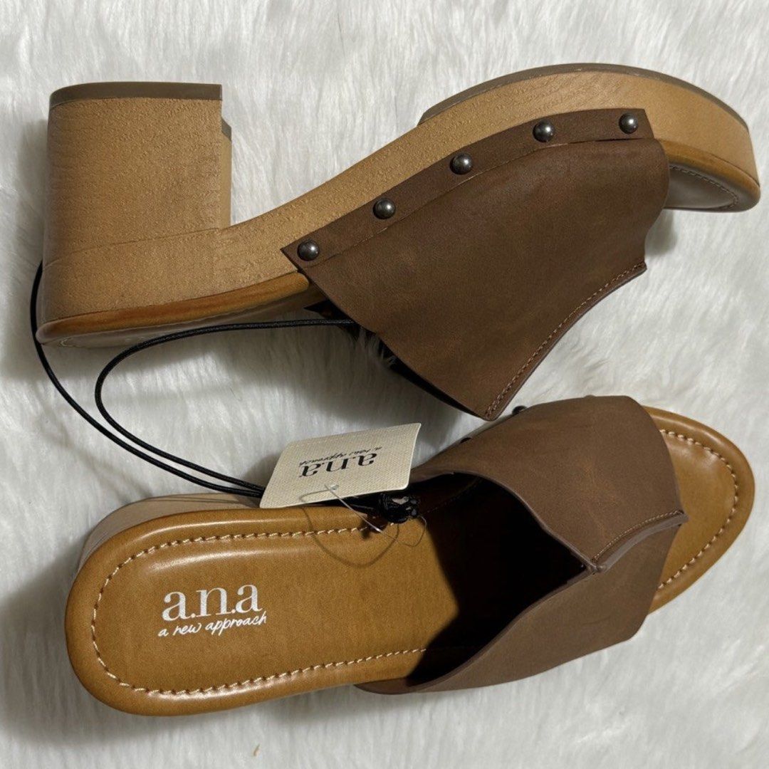 Ana Elissa Cognac - US10 (Category: Wedges) located in Las Pinas. Submitted by defg35 (Listing ID 1463643843, Image 2). Description: Never been used.