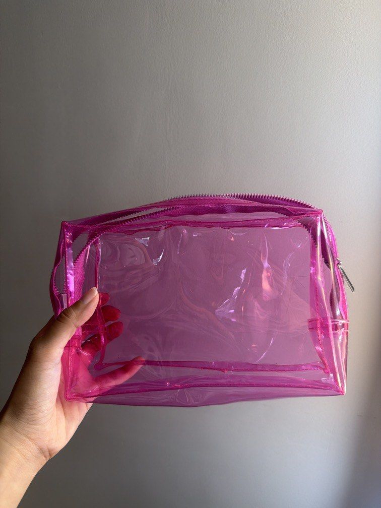 Anko pouch (Category: Purses & Pouches) located in Quezon City. Submitted by destashingmycloset (Listing ID 1463580554, Image 1). Description: .