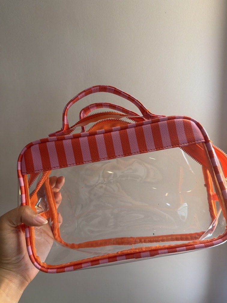 Anko pouch (Category: Purses & Pouches) located in Quezon City. Submitted by destashingmycloset (Listing ID 1463580754, Image 1). Description: .