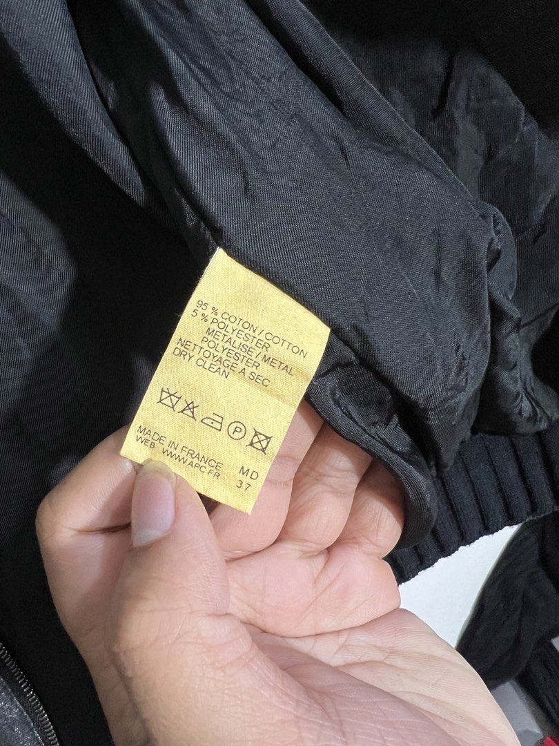 apc bomber jacket glitter (Category: Announcements) located in Baguio. Submitted by poloyapa69064 (Listing ID 1463713276, Image 3). Description: wts apc bomber jacket glitter small excellent condition dm!.