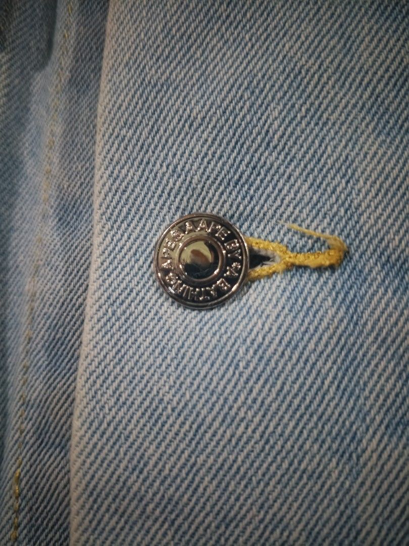 Authentic AAPE by bathing APE APENow Denim Jacket Size L (Category: Coats, Jackets and Outerwear) located in Cabuyao City. Submitted by full_flip0215 (Listing ID 1463651595, Image 3). Description: Size Large on tags 24W 28L Pm if interested 📩.