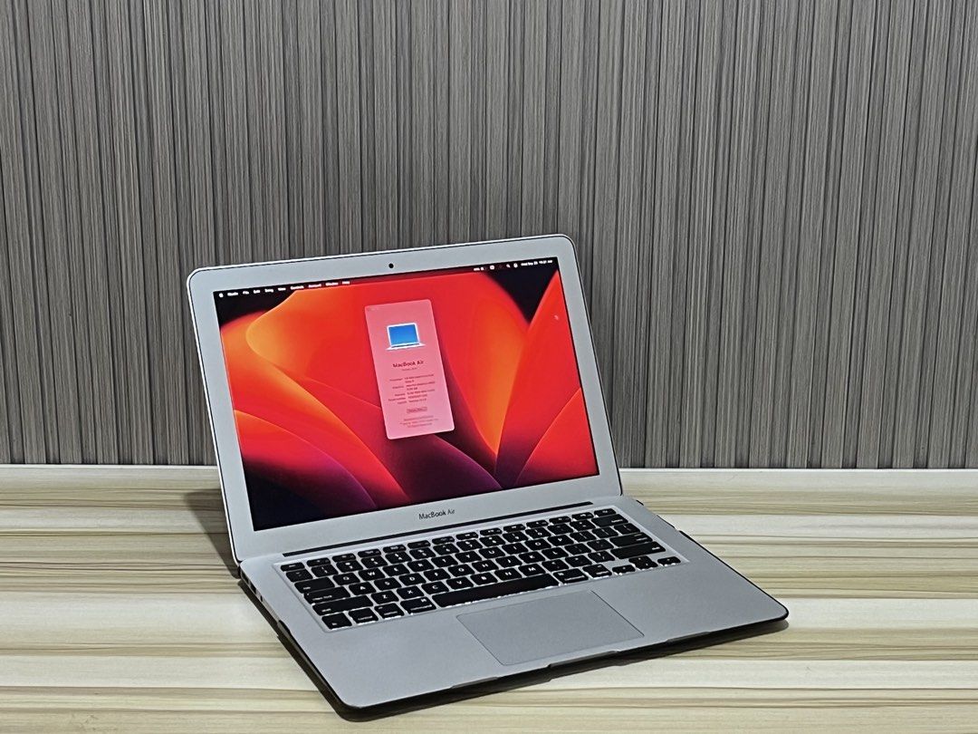 Apple MacBook Air Laptop (Category: Laptops & Notebooks) located in Manila. Submitted by jonathan_aliamen (Listing ID 1463577062, Image 2). Description: MacBook Air 2017 - Silver MacBook Air - Ideal for everyday tasks - Highly portable - Ready for a new owner - Feel free to ask questions!.