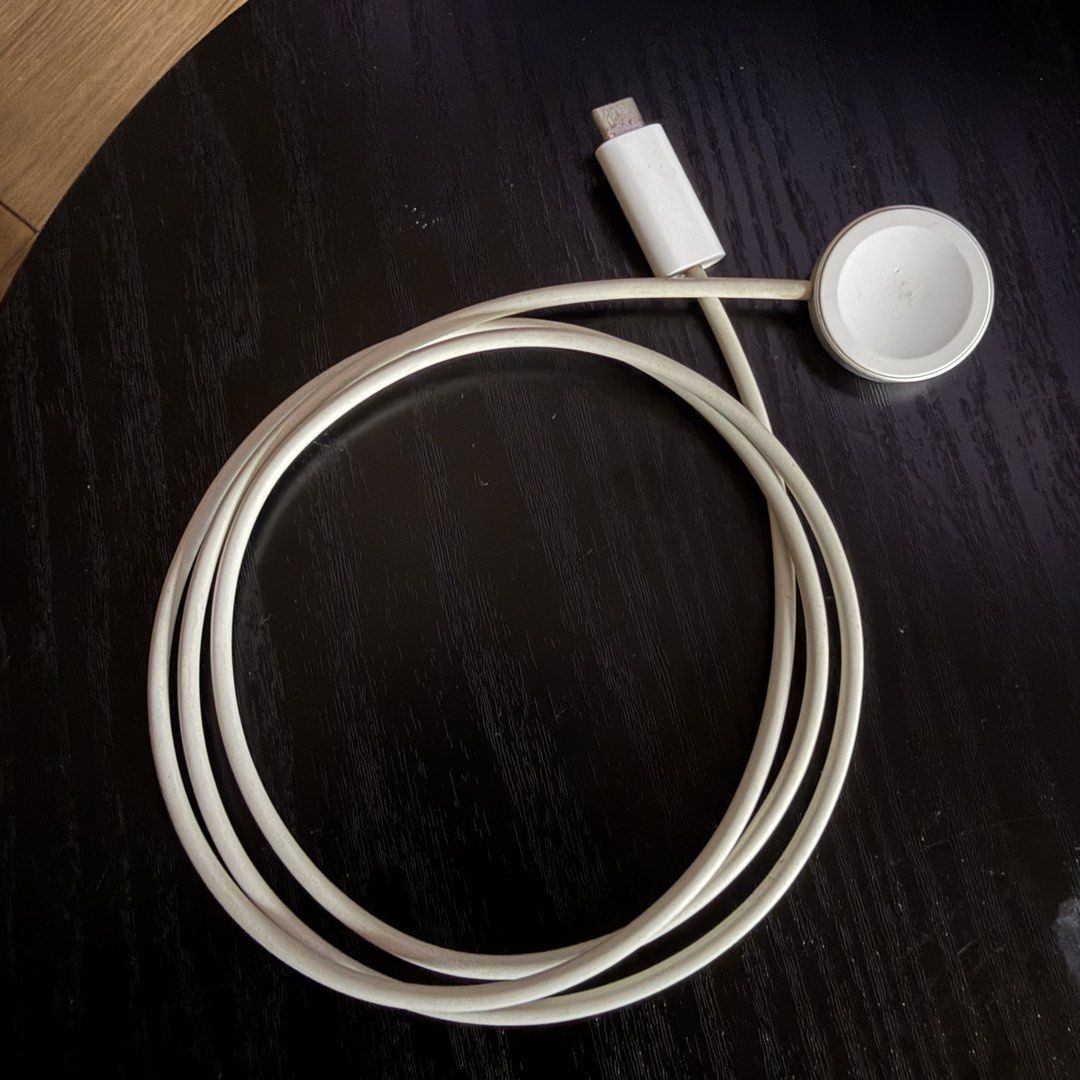 Apple Watch Charging Cable (Category: Chargers & Cables) located in Makati City. Submitted by mojojoo08 (Listing ID 1463658750, Image 2). Description: - Original Apple Watch Charging Cable - Magnetic charging puck for easy connection - White cable, standard length - Ensures your Apple Watch stays powered up - Great for daily use or as a spare charger.