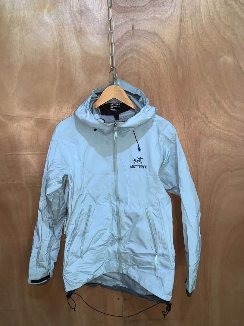 Arc'teryx Gore-Tex Shell Jacket S/M (Category: Coats, Jackets and Outerwear) located in Surigao. Submitted by rabin420 (Listing ID 1463699300, Image 1). Description: - Brand: Arc'teryx - Material: Gore-Tex - Color: Light Blue - Size: S/M - Features: Hooded, full zip closure, adjustable drawstring hem, two front zip pockets - Benefits: Lightweight, waterproof, ideal for outdoor activities.