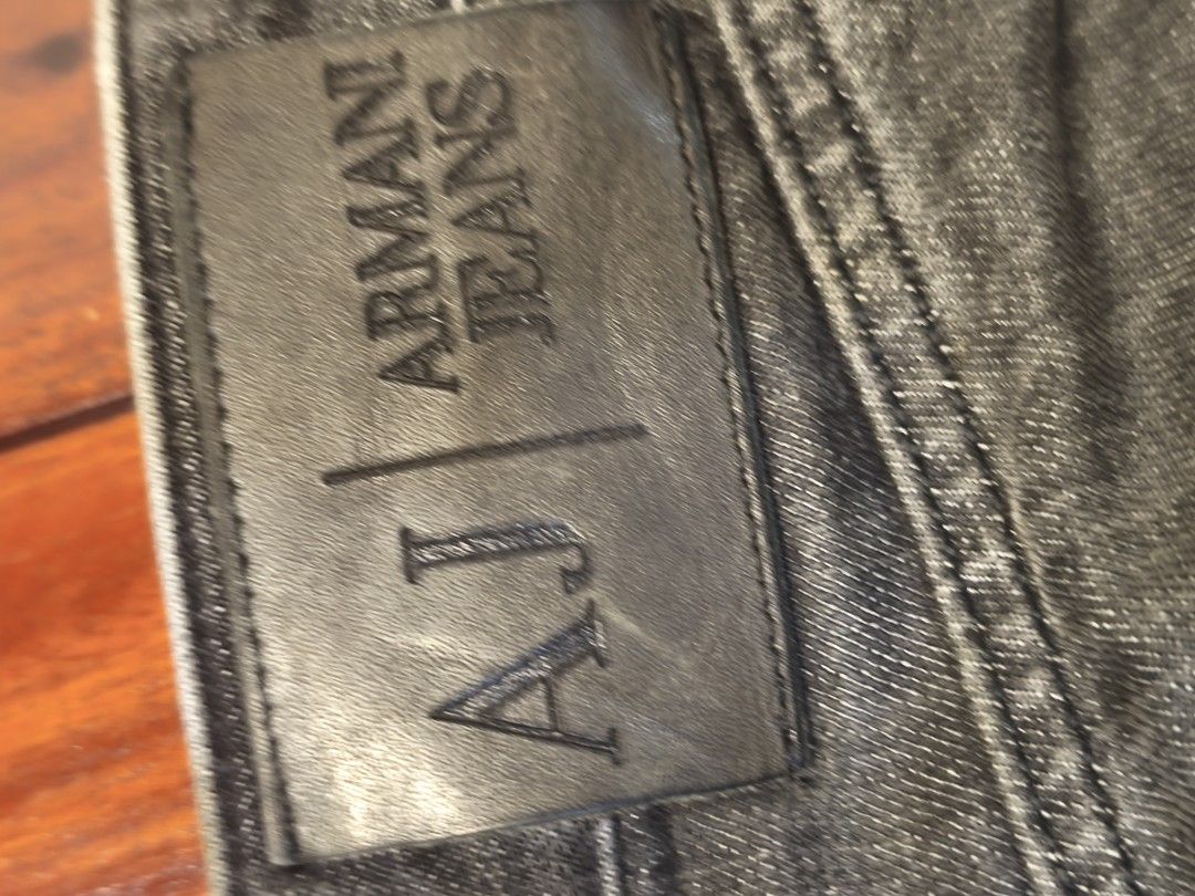 Armani Jeans Skinny (Category: Jeans) located in Muntinlupa City. Submitted by prime_finder (Listing ID 1463630925, Image 3). Description: Authentic Armani Jeans Skinny type jeans pwede sa lalake Basta payat Dimensions: 37x17 inches size 30 on tag hem 6.5 inches Send me you want list and message us now! we might have what you want 😉.