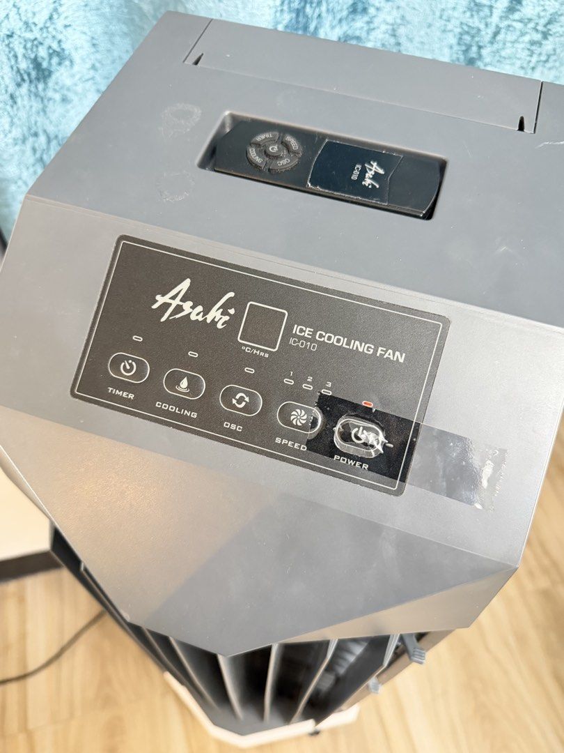 Asahi Ice Cooling Fan IC-010 (Category: Fans) located in Muntinlupa City. Submitted by arianastan11 (Listing ID 1463581611, Image 2). Description: - Asahi Ice Cooling Fan, Model IC-010 - Works well, perfect for hot weather! - Features: Timer, Cooling function, Oscillation, Speed settings - Includes Remote Control RFS. Moving out :)).