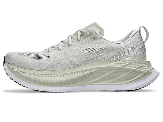 Asics Super Blast 2 (Category: Sports & Fitness Nutrition) located in Agdangan. Submitted by jyrncrs (Listing ID 1463673865, Image 3). Description: Only used 5 times/good for running.