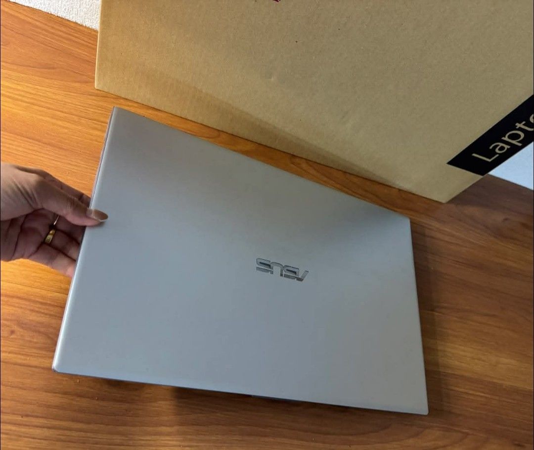 🎯ASUS VIVOBOOK 15 X512D🎯 (Category: Laptops & Notebooks) located in Manila. Submitted by lonelyme_1986 (Listing ID 1463639106, Image 1). Description: 📌RYZEN 5 GAMING LAPTOP FOR SALE📌 (7PCS AVAILABLE ) PRICE: 14,500 FIX 🎯ASUS VIVOBOOK 15 X512D🎯 AMD RYZEN 5 3500U with RADEON Vega Mobile Gfx @2.10GHz 256GB SSD 12GB MEMORY 7.1GB AMD RADEON VEGA 8 GRAPHICS 7GB RADEON 540X BUILT-IN CAMERA WIFI READY HDMI CARD READER BLUETOOTH /NO BLUETOOTH USB PO