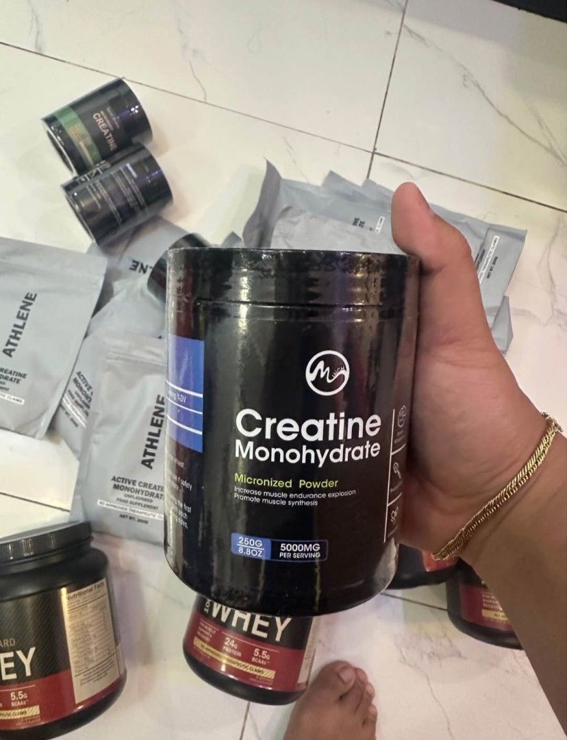 Athlene, Secret de Peau, Creatine Monohydrate Powder (Category: Sports & Fitness Nutrition) located in Manila. Submitted by kn.onlineshop_21 (Listing ID 1463663623, Image 3). Description: - Unflavored Creatine Monohydrate Powder - Net weight: 300g per pouch - Enhances muscle recovery - Improves athletic performance - Comes in convenient resealable pouches and tubs - Get yours today!.