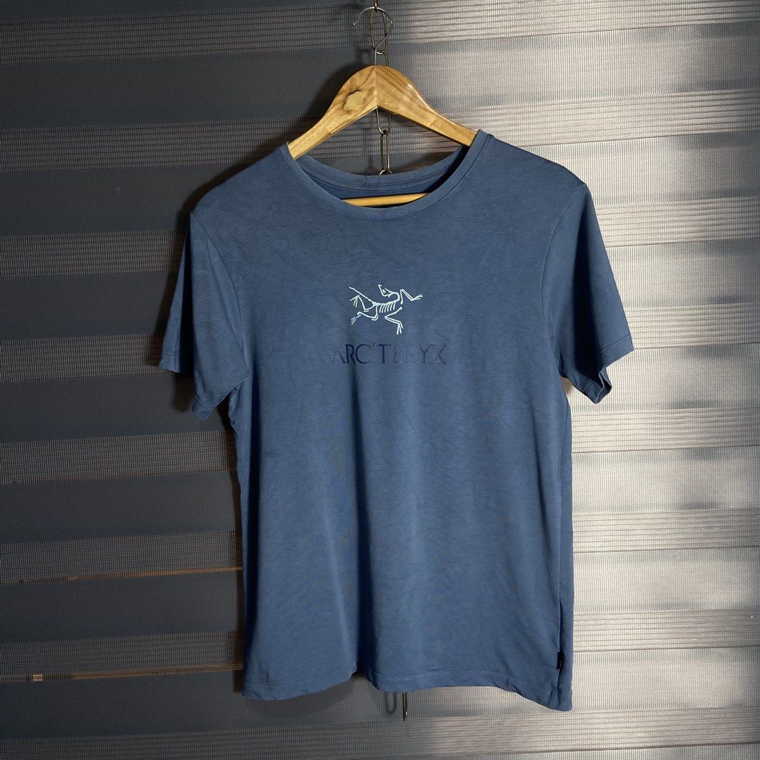 AUTHENTIC ARCTERYX (Category: Shirts) located in Mabalacat. Submitted by alternativegoodsco (Listing ID 1463661288, Image 1). Description: good condition pm for more details .