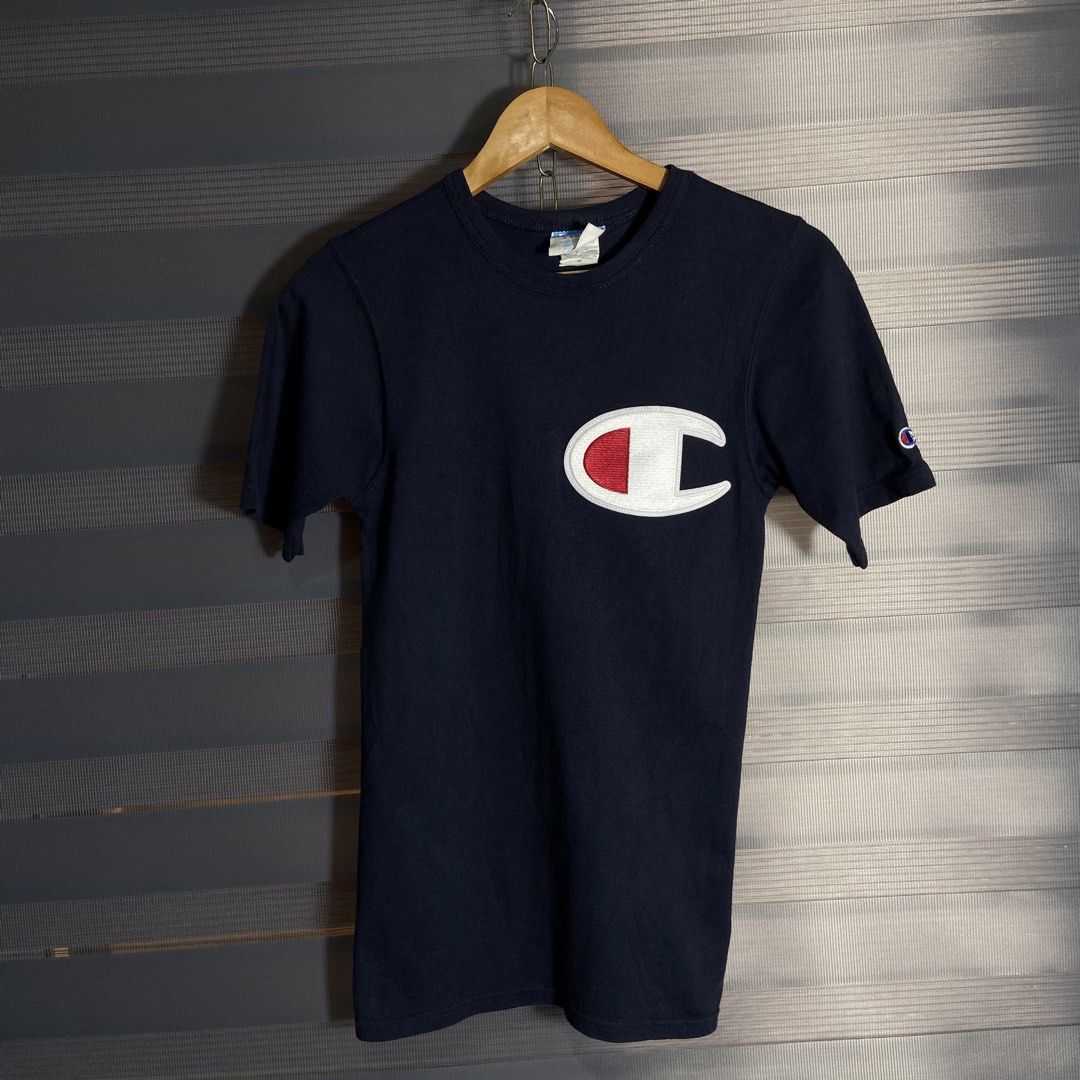 AUTHENTIC CHAMPION (Category: Shirts) located in Mabalacat. Submitted by alternativegoodsco (Listing ID 1463657346, Image 1). Description: good condition pm for more details .