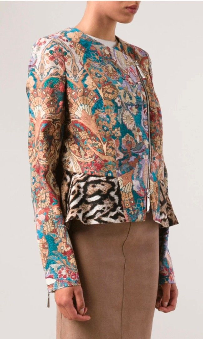 Authentic Just Cavalli Turkish Printed Blazer (Category: Luxury Apparel) located in Caloocan City. Submitted by modishthriftstore (Listing ID 1463597023, Image 1). Description: Large size Zip up Authentic with Hangtag SRP: P55, 000+ loc: rainbow village 5 NPorth Caloocan.