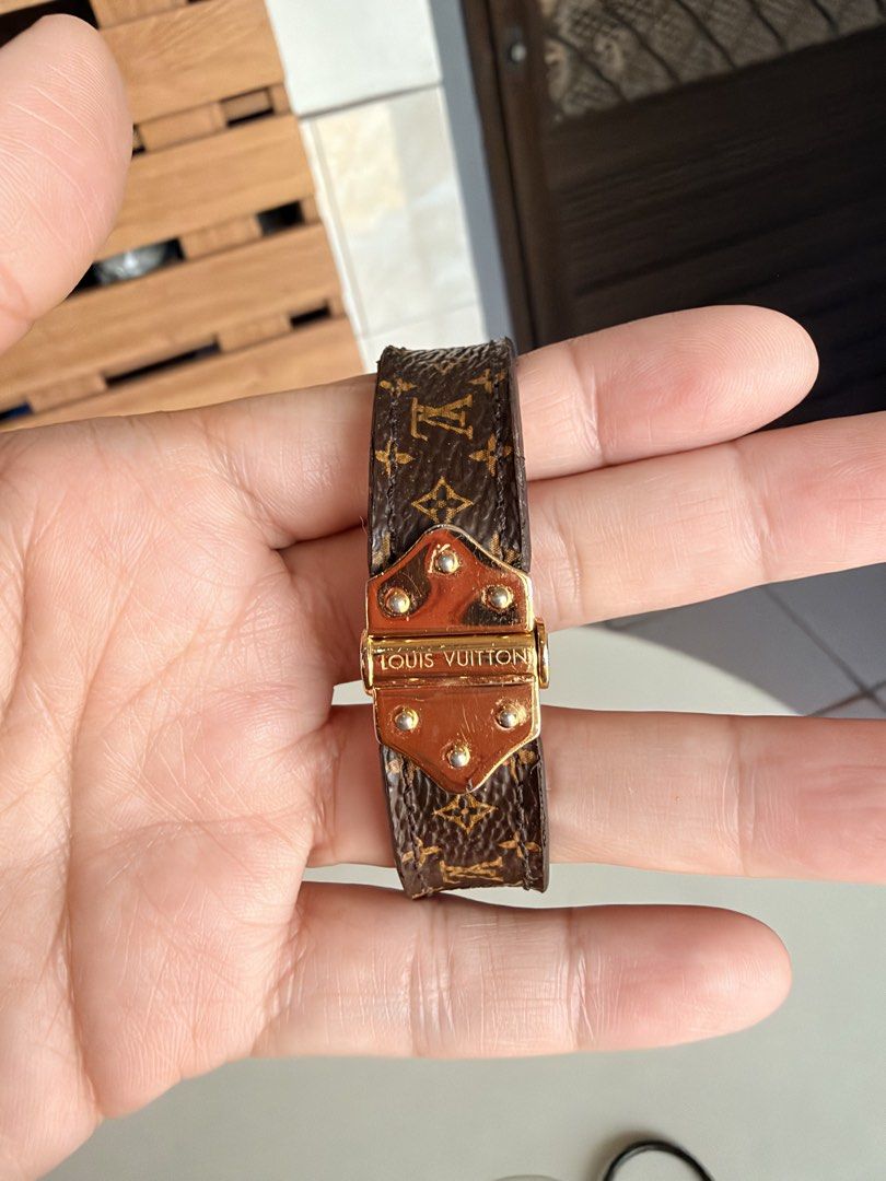 Authentic lv louis Vuitton accessory bracelet 12500 each (Category: Other Accessories) located in Caloocan City. Submitted by alavishglam (Listing ID 1463737759, Image 2). Description: .