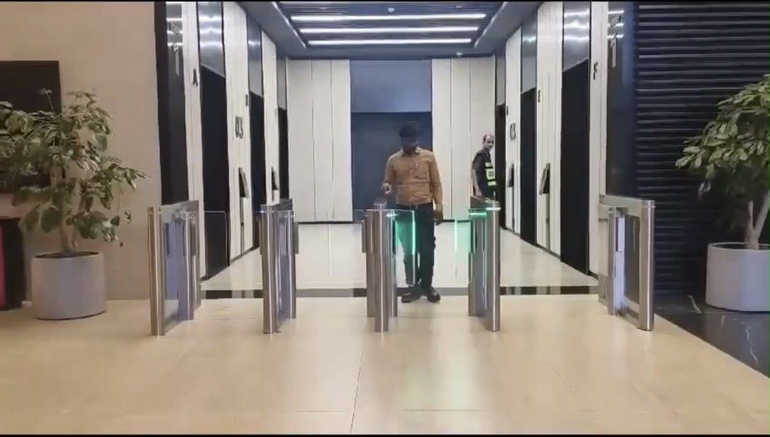 Automatic Turnstile Gate System for Access Control (Category: Locks, Doors & Gates) located in Manila. Submitted by kitsincph (Listing ID 1463696015, Image 1). Description: Selling a set of automatic turnstile gates. These are great for building access control. They have a sleek, modern design with stainless steel construction. Some models include facial recognition and card readers. Perfect for offices, gyms, or any facility needing secure entry