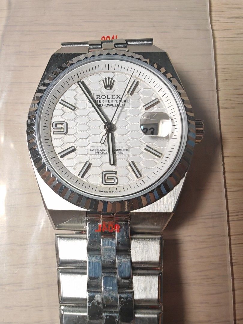 Automatic Watch (Category: Men's Watches) located in Singapore. Submitted by jerl33 (Listing ID 1463439503, Image 6). Description: Automatic watch mid grade with japanese miyota citizens 8215 Movement. stable and reliable. minor manufacturing defect. UP $300. fast deal $200..