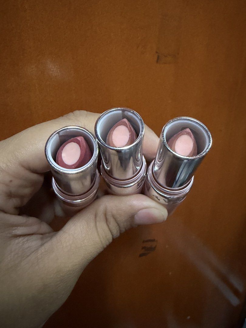 Avon Hydra Mauve & Rosy Lipstick Set (Category: Makeup) located in Pasig City. Submitted by aprilluxcloset0812 (Listing ID 1463709929, Image 3). Description: - Set of 3 Avon lipsticks for 250 - Shades: 2 x Hydra Mauve, 1 x Hydra Rosy - Each tube: 3.6g - Made in Poland - Ideal for everyday wear.