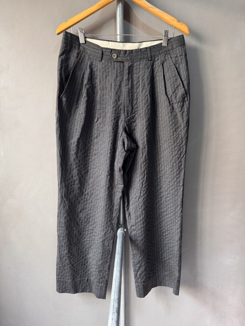 Balenciaga - Vintage - Trouser Pants (Category: Trousers) located in Cabuyao City. Submitted by _streetflavor (Listing ID 1463675087, Image 1). Description: Balenciaga - Vintage - Trouser Pants 9/10 condi Size: fits 32-33 Length: 38 Leg open: 9 -999 pesos Dm.