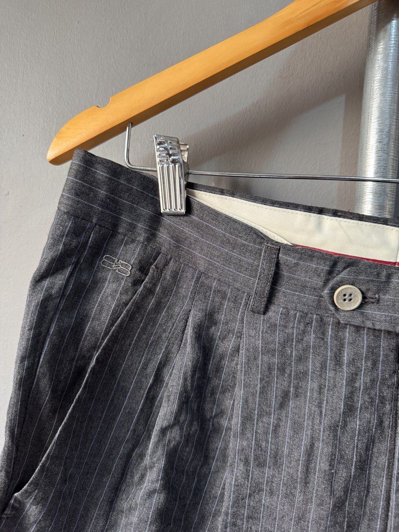 Balenciaga - Vintage - Trouser Pants (Category: Trousers) located in Cabuyao City. Submitted by _streetflavor (Listing ID 1463675087, Image 2). Description: Balenciaga - Vintage - Trouser Pants 9/10 condi Size: fits 32-33 Length: 38 Leg open: 9 -999 pesos Dm.