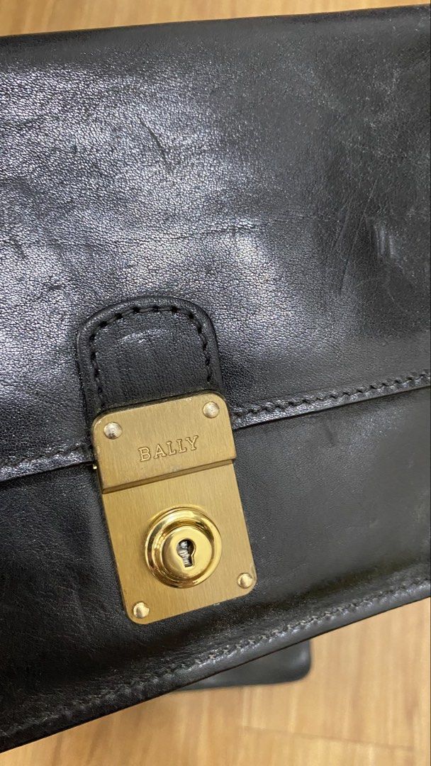 Bally X Mossimo Dutti bags as pack (Category: Luxury Bags & Wallets) located in Manila. Submitted by truemoon_d2e1ee (Listing ID 1463591673, Image 3). Description: Bally made in Italy Mossimo Dutti made in Spain Original Minor signs of usage As pack for 4850 only.
