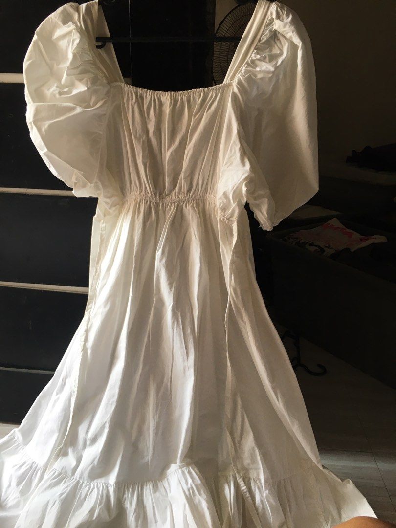 Bangkok white dress (Category: Dresses) located in Marilao. Submitted by joelheather02 (Listing ID 1463630173, Image 1). Description: .