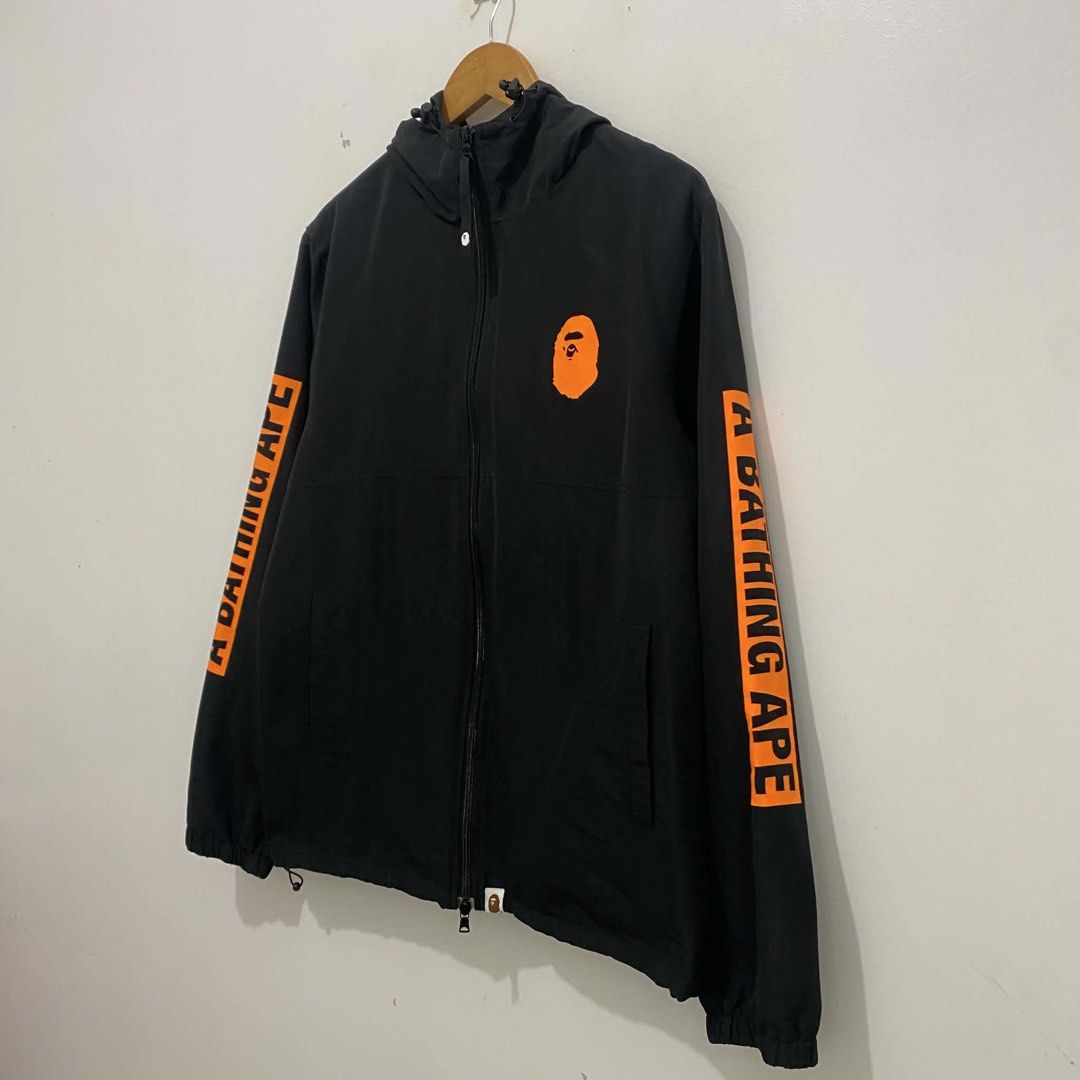 BAPE A Bathing Ape Black Windbreaker (Category: Coats, Jackets and Outerwear) located in Lipa City. Submitted by cokelight11 (Listing ID 1463619463, Image 3). Description: Bλтнιиg Λpε Windbreaker Jacket Size Large Excellent Condition No issues 6000 pesos.