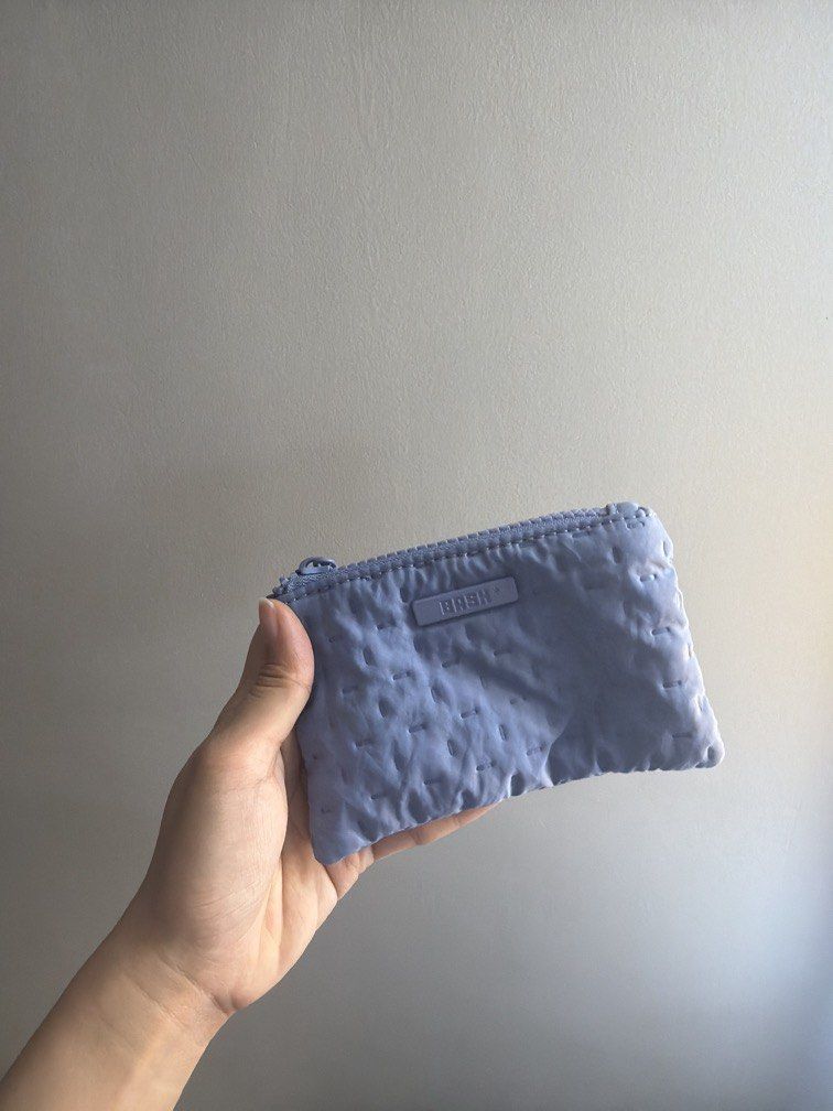 Bash pouch (Category: Purses & Pouches) located in Quezon City. Submitted by destashingmycloset (Listing ID 1463580840, Image 1). Description: .