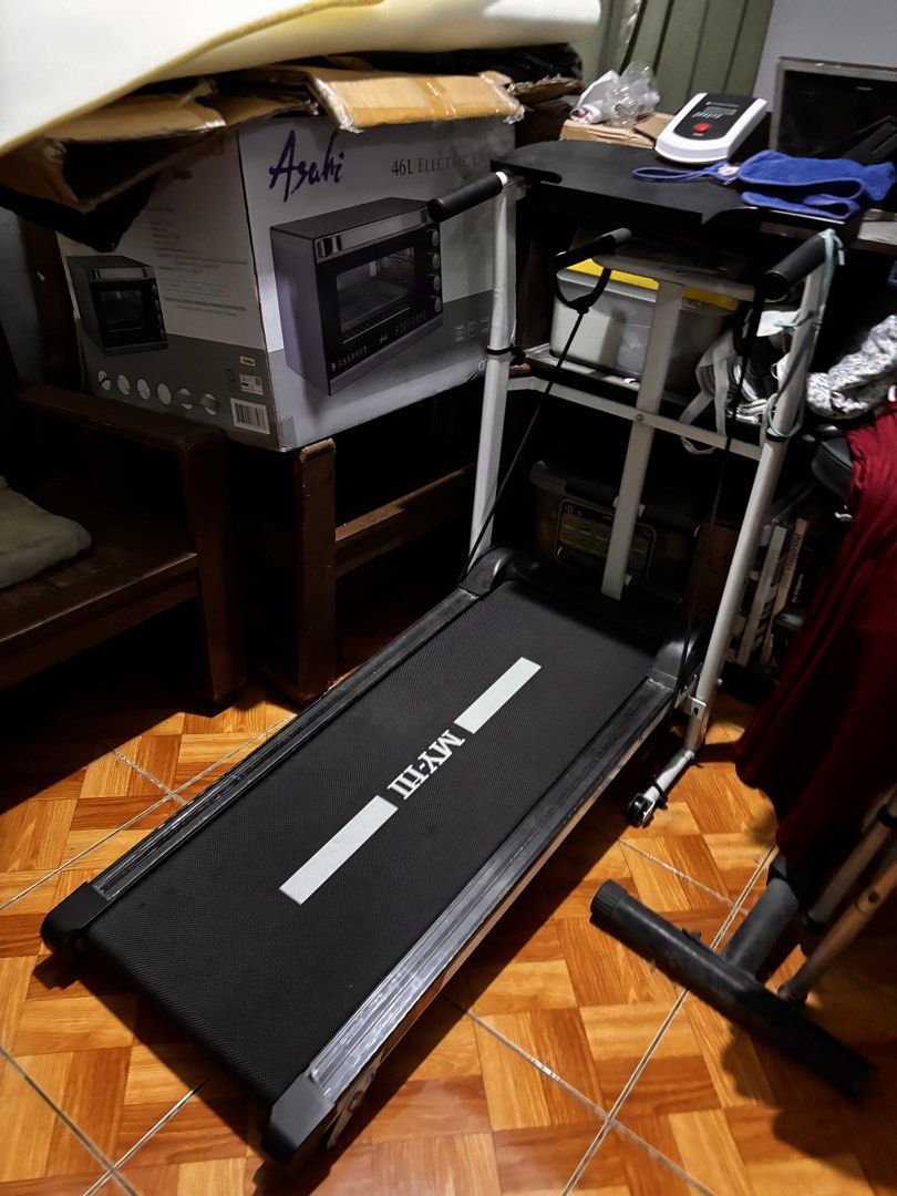 Basic Flagship Multi-Function Manual Treadmill (Category: Cardio & Fitness Machines) located in Manila. Submitted by rmsm. (Listing ID 1459617111, Image 3). Description: - Foldable manual treadmill for convenient home use - Space-saving design for easy storage - Built-in LED counter to track your progress - Integrated Bluetooth speaker for entertainment during workouts - Includes a FREE twist disc for added exercise variety - Ideal for walking an