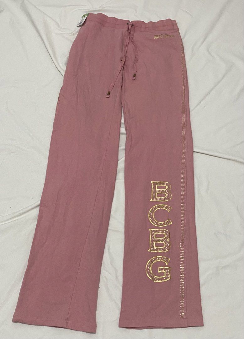 BCBG Pink Rhinestone Logo Sweatpants (Category: Jeans) located in Aliaga. Submitted by dudarling (Listing ID 1463648884, Image 1). Description: .