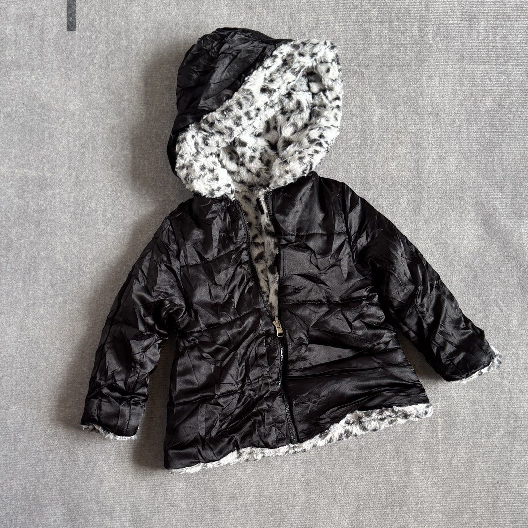 bcx girl kids reversible jacket (Category: Babies & Kids Fashion) located in Baguio. Submitted by mapa_laku (Listing ID 1463632954, Image 2). Description: .