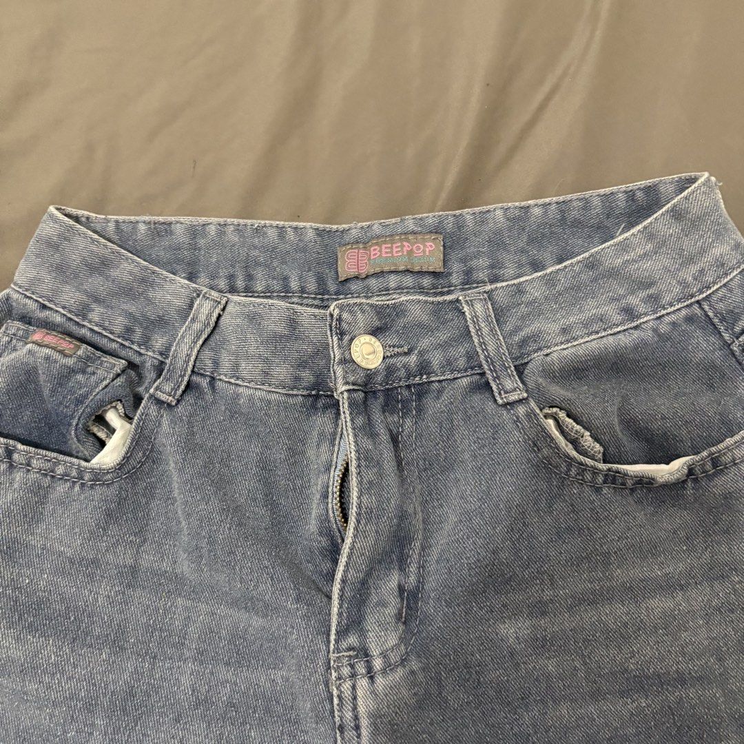 BEEPPOP Wide Leg Denim Jeans Size 29 (Category: Jeans) located in Makati City. Submitted by sseurekiii (Listing ID 1463721291, Image 2). Description: - Brand: BEEPPOP - Style: Wide leg jeans - Wash: Light wash - Waist: High waisted - Size: 29 - Perfect for: Casual looks, easy to pair with various tops - Reason for selling: No longer fits.