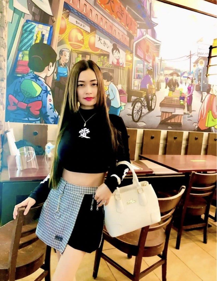 BERSHKA “SKORT” (Korean Fav.) (Category: Other Bottoms) located in Davao. Submitted by skydiverjenzy (Listing ID 1463601161, Image 1). Description: 💁🏻‍♀️EXTRA SMALL TO SMALL CAN FIT IN.